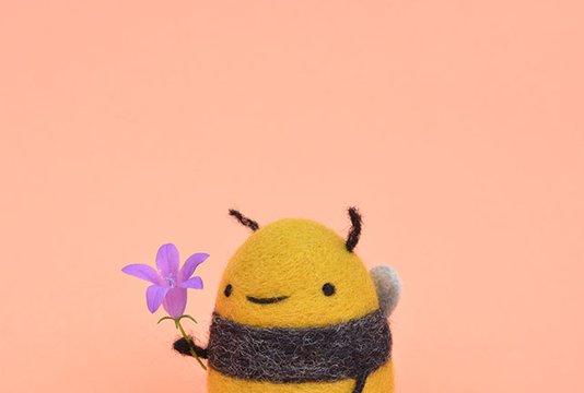 Needle felt bumble bee with flower